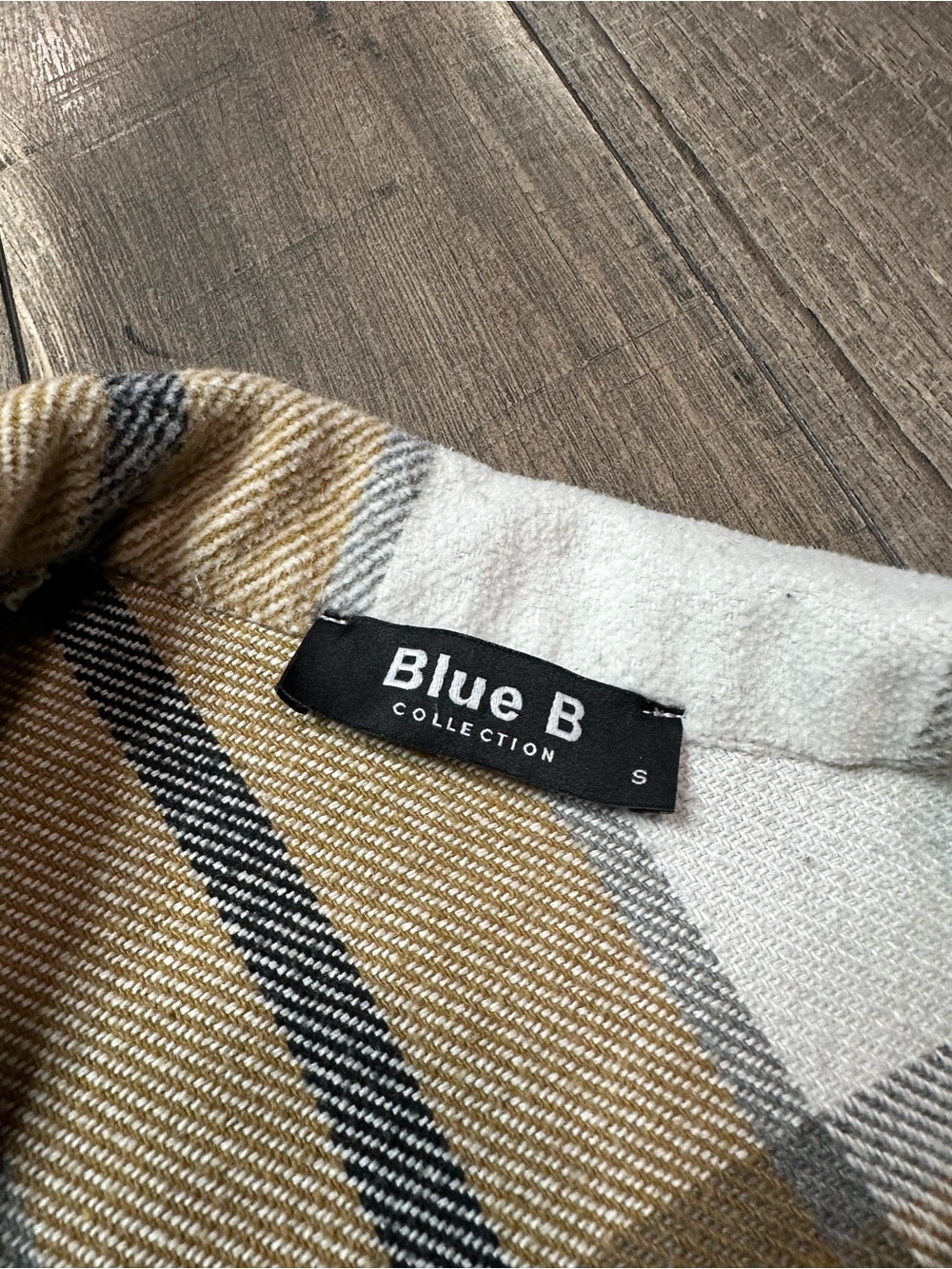 Blue B Shacket - Picture 4 of 7